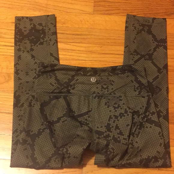 lululemon athletica Pants - Lululemon ziggy snake size 2